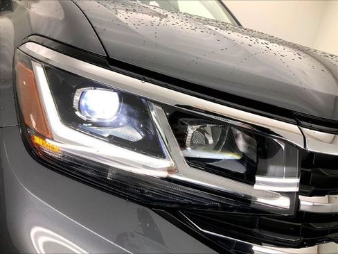 Used 2023 Volkswagen Atlas SE AWD/4WD image 10