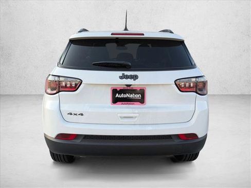 New 2026 Jeep Compass Latitude image 8