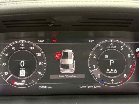 Used 2020 Land Rover Range Rover HSE image 41