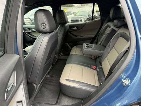 New 2026 Chevrolet Equinox LT w/ Convenience Package II AWD/4WD image 13