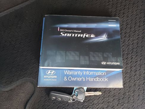 Used 2011 Hyundai Santa Fe Limited image 18