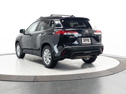 Certified 2024 Toyota Corolla Cross LE w/ Moonroof Package AWD/4WD image 9