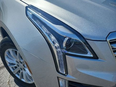 Used 2019 Cadillac XT5 FWD image 4