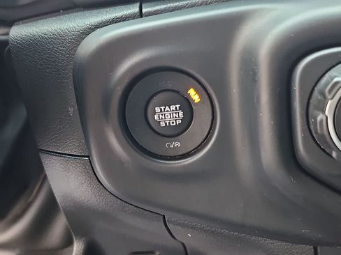 Used 2022 Jeep Wrangler Sport AWD/4WD image 23