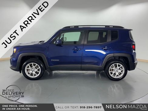 Used 2019 Jeep Renegade Latitude AWD/4WD image 9