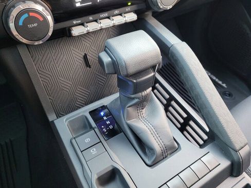 Certified 2024 Toyota Tacoma SR image 21