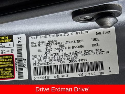 Certified 2021 Toyota Tacoma TRD Off-Road AWD/4WD image 32