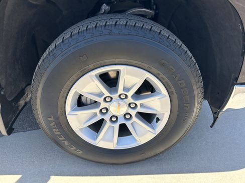 Certified 2025 Chevrolet Silverado 1500 LT RWD image 9