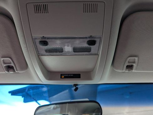 Used 2012 Chevrolet Tahoe 4WD image 29