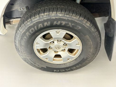 Used 2007 Toyota Tacoma PreRunner RWD image 11