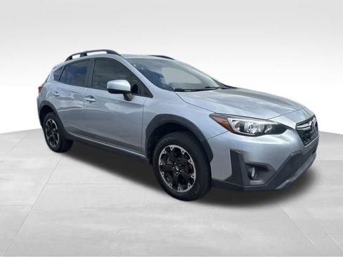 Used 2021 Subaru Crosstrek 2.0i Premium image 2