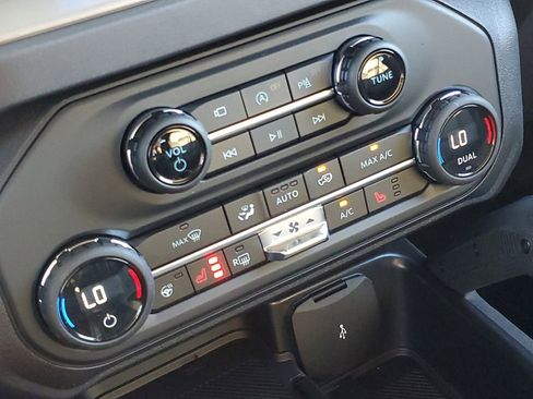 New 2026 Ford Bronco Outer Banks w/ Sasquatch Package image 23