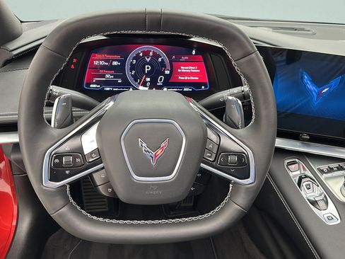 Used 2024 Chevrolet Corvette Stingray Preferred Cpe w/ Z51 Performance Package RWD image 19