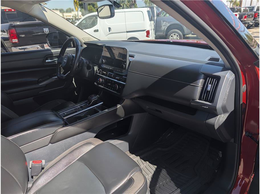 Used 2022 Nissan Pathfinder SL w/ SL Premium Package FWD image 14