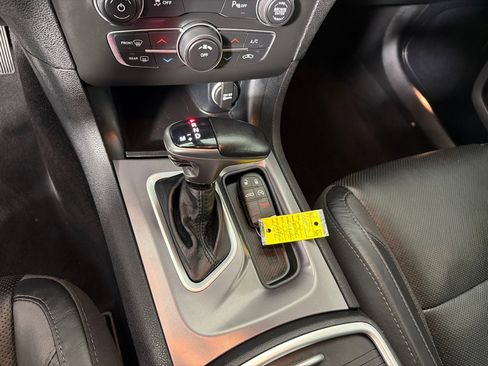 Used 2021 Dodge Charger SXT w/ Leather Interior Group image 19