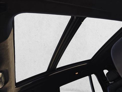 Used 2021 BMW X7 M50i w/ Dynamic Handling Package image 29