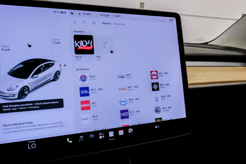 Used 2018 Tesla Model 3 Long Range RWD image 32