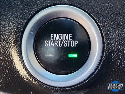 Used 2024 GMC Terrain SLT image 19