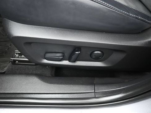 Used 2023 Mitsubishi Outlander SE FWD image 24