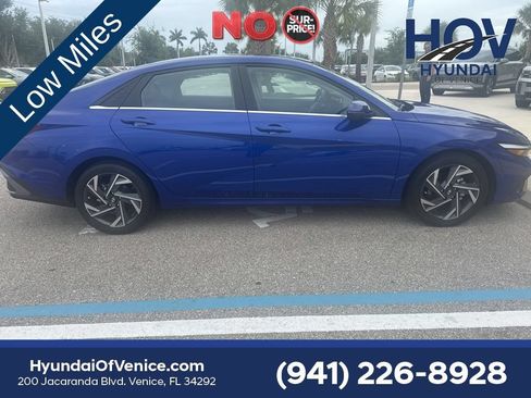 Used 2024 Hyundai Elantra Limited FWD image 10