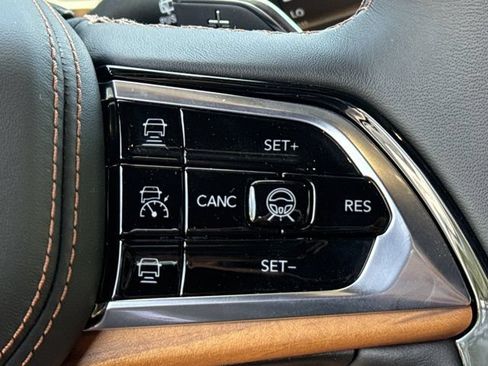New 2025 Jeep Grand Cherokee Summit AWD/4WD image 26