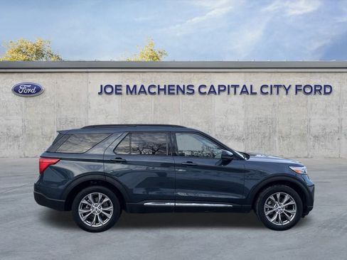 Certified 2023 Ford Explorer XLT w/ Equipment Group 202A image 3