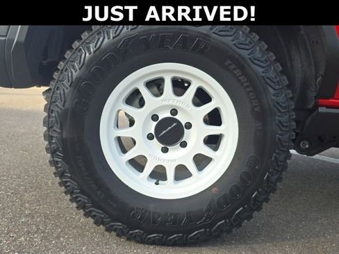 Used 2024 Ford Bronco Heritage Edition image 6