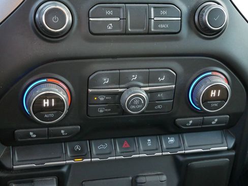 Used 2019 Chevrolet Silverado 1500 LT w/ All-Star Edition image 31