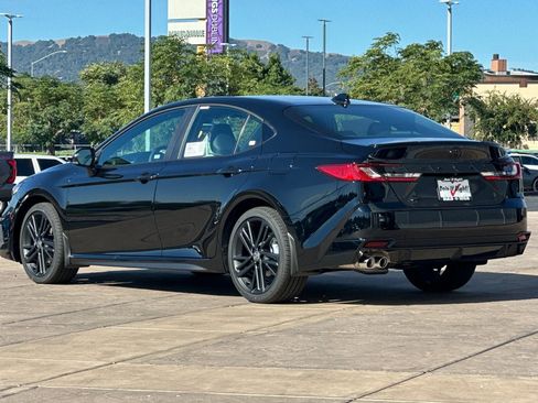 New 2026 Toyota Camry Hybrid AWD/4WD image 6