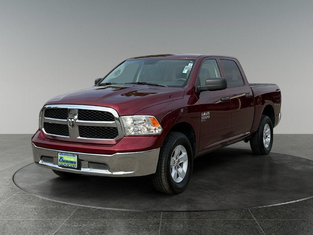 Used 2022 RAM 1500 Classic SLT AWD/4WD image 4