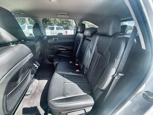 Used 2024 Kia Sorento S AWD/4WD image 24