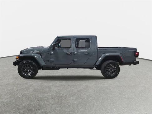 New 2026 Jeep Gladiator Sport image 8