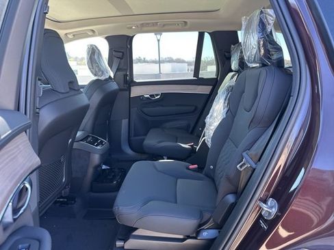 New 2026 Volvo XC90 B6 Plus w/ Protection Package Premier image 11