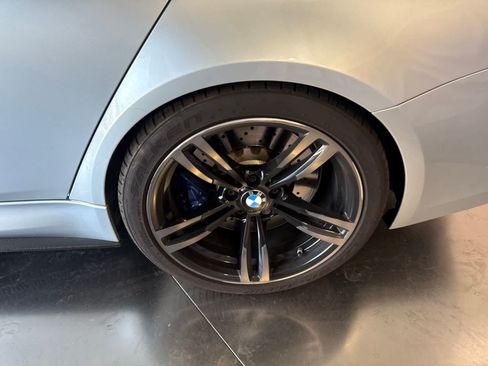 Used 2016 BMW M3 RWD image 9