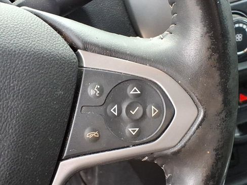 Used 2021 Chevrolet Colorado LT w/ LT Convenience Package image 14