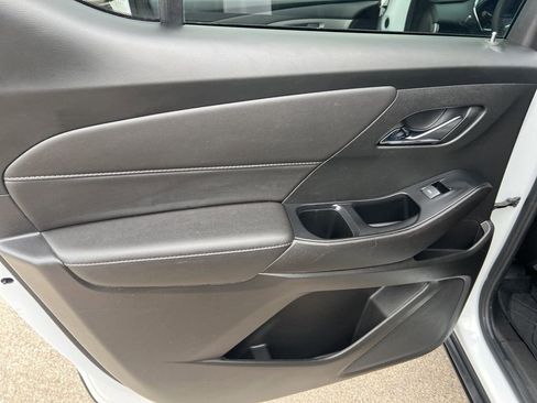 Used 2023 Chevrolet Traverse LT w/ Midnight/Sport Edition image 10