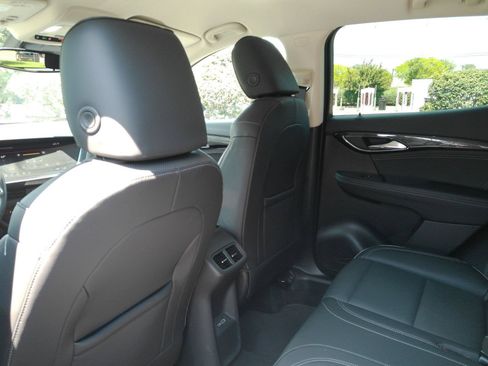 Certified 2023 Buick Envision Essence FWD image 13