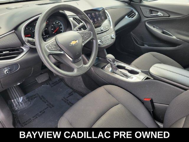 Used 2025 Chevrolet Malibu LT FWD image 14