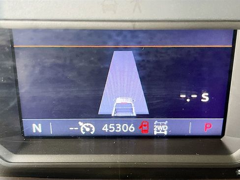 Used 2022 GMC Sierra 1500 SLT w/ SLT Premium Plus Package image 12