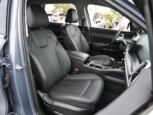 Used 2025 Kia Sorento S AWD/4WD image 27