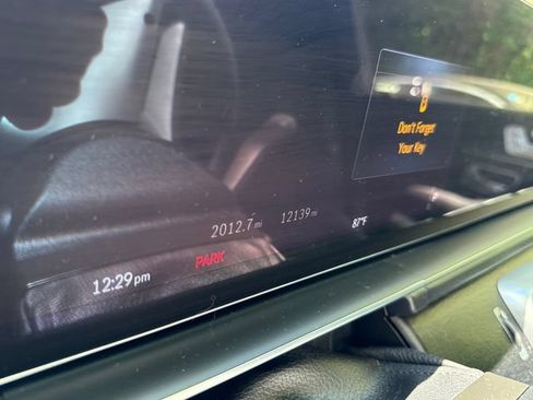 Used 2025 Mercedes-Benz GLE 450e 4MATIC image 16