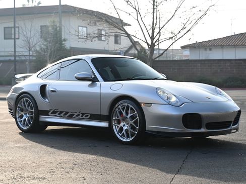 Used 2001 Porsche 911 Turbo image 1