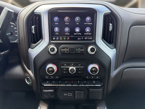 Used 2019 GMC Sierra 1500 SLT w/ SLT Premium Plus Package AWD/4WD image 17