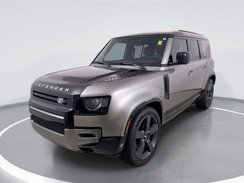 Used 2025 Land Rover Defender 110 X-Dynamic SE AWD/4WD image 1