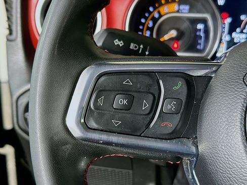 Used 2023 Jeep Wrangler Unlimited Rubicon AWD/4WD image 16