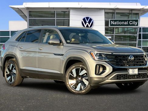 New 2026 Volkswagen Atlas Cross Sport SE image 2
