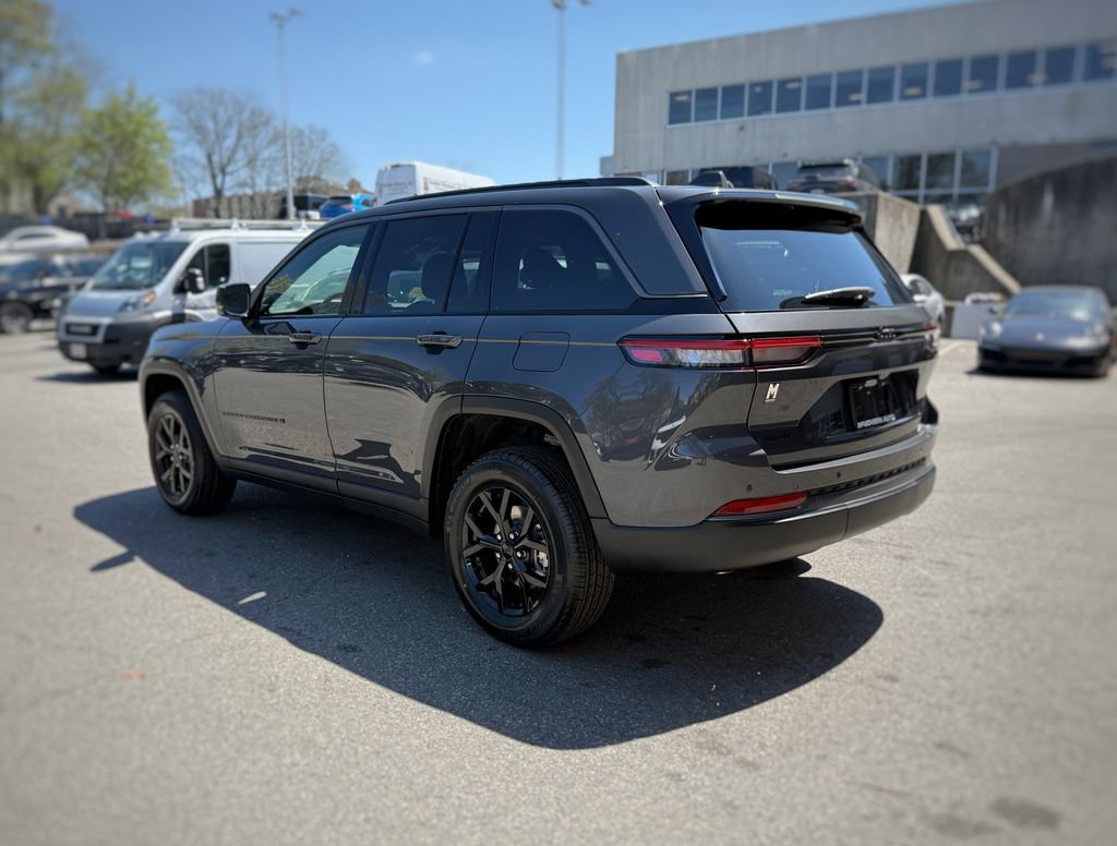 New 2026 Jeep Grand Cherokee Altitude AWD/4WD image 12