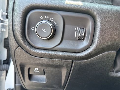 Used 2023 RAM 1500 Big Horn image 31