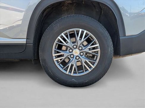 Used 2024 Chevrolet Traverse LT AWD/4WD image 14