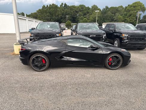 Used 2025 Chevrolet Corvette Stingray Preferred Cpe w/ Battery Protection Package RWD image 6